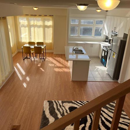 Luxury Brand New Townhouse In Milton Ontario Leilighet Eksteriør bilde