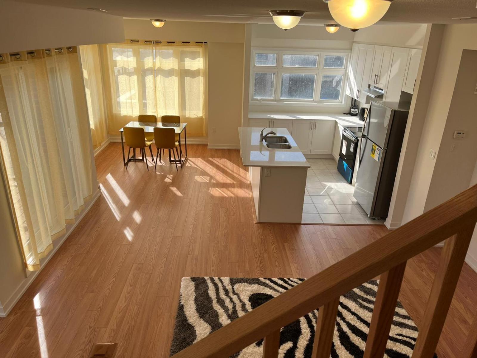 Luxury Brand New Townhouse In Milton Ontario Leilighet Eksteriør bilde