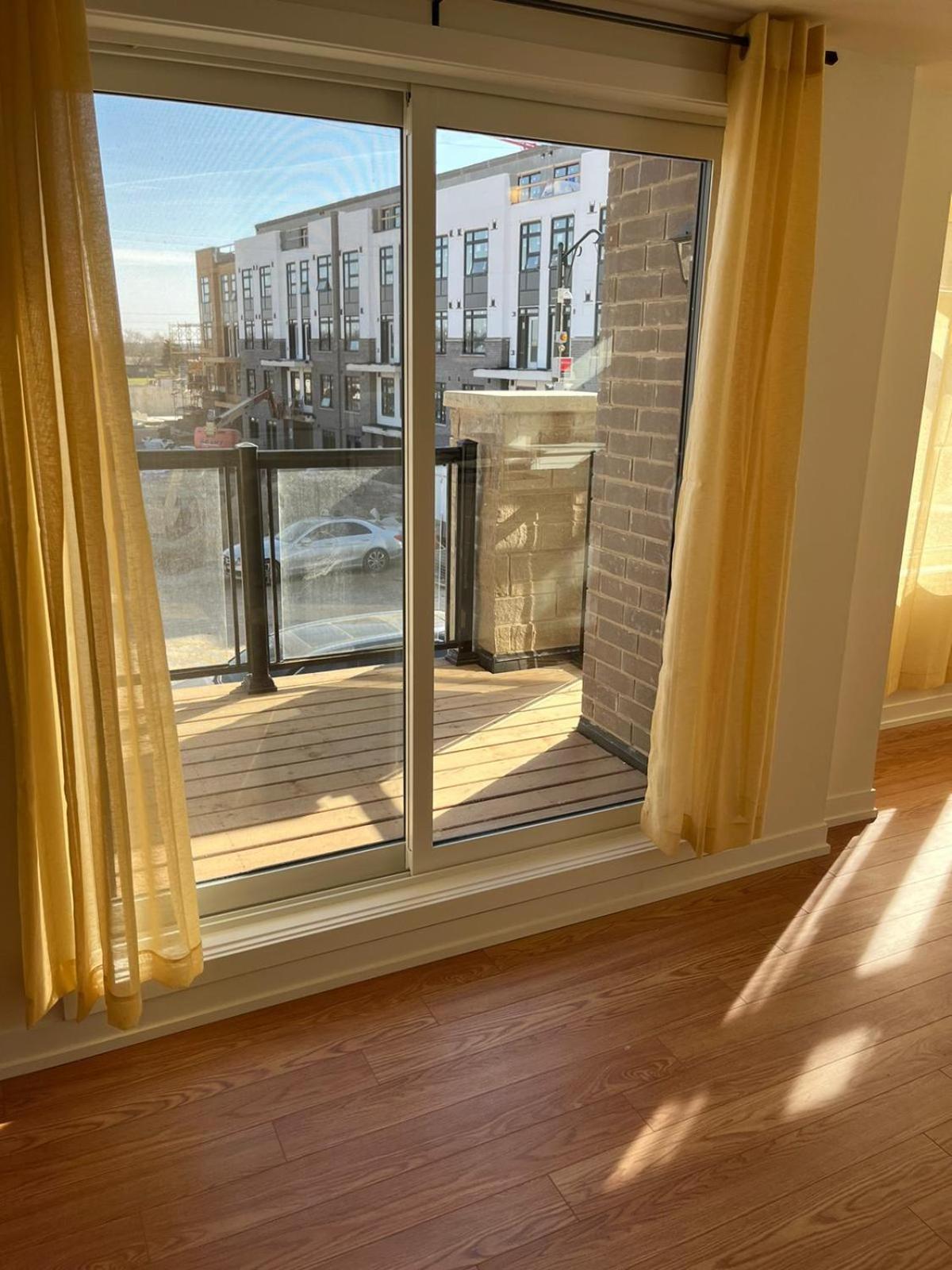 Luxury Brand New Townhouse In Milton Ontario Leilighet Eksteriør bilde